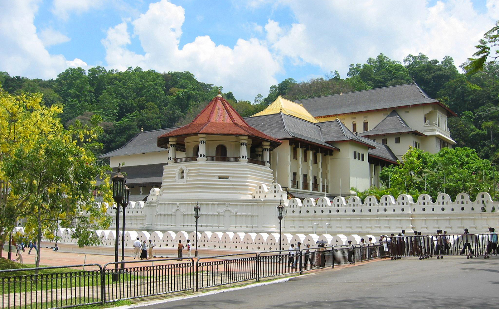 KANDY - SRI DALADA MALIGAWA